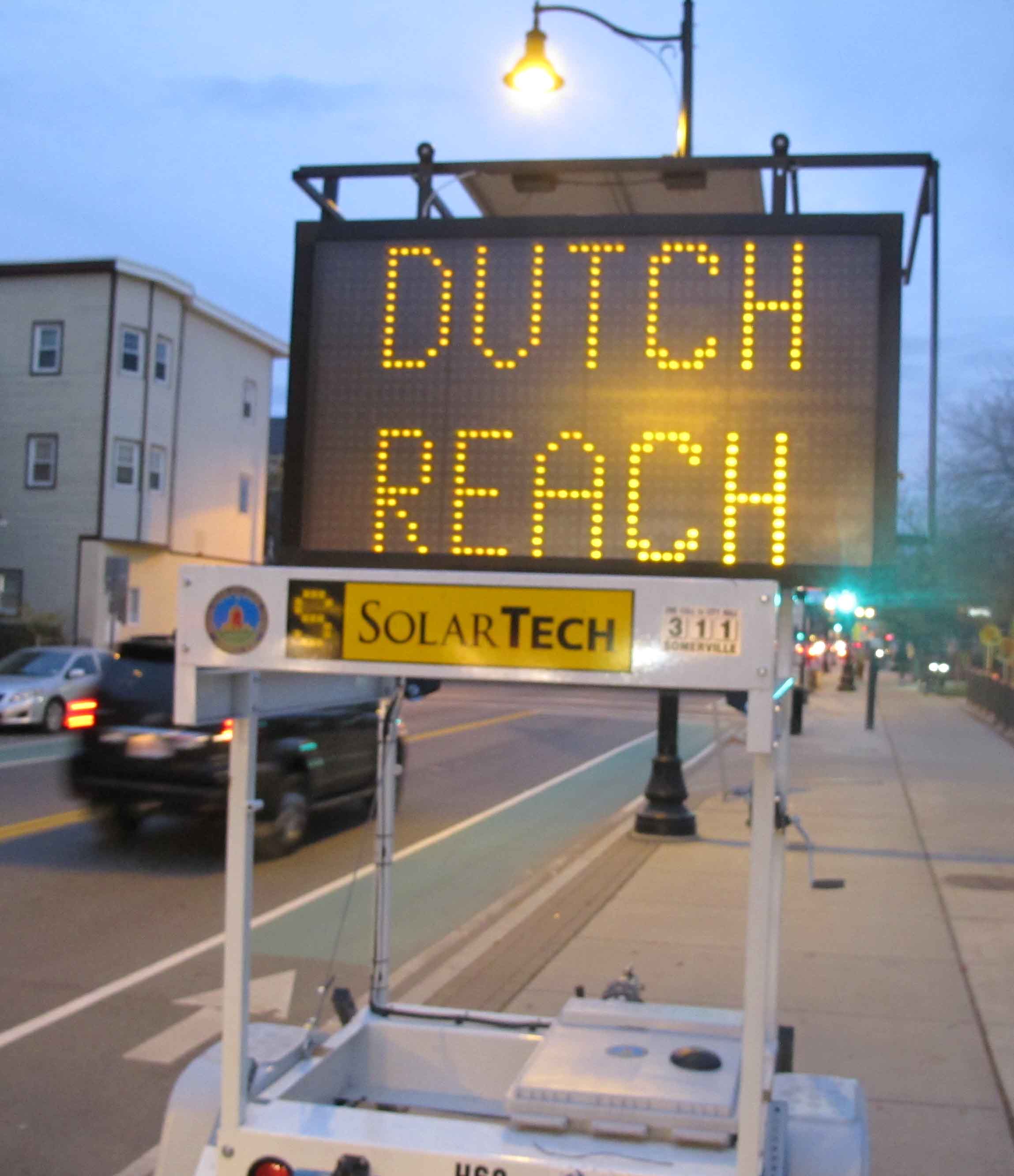 Dutch Reach Traffic Sign Electronic Moble